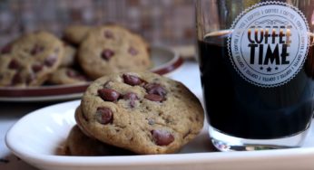 Cookies com gotas de chocolate