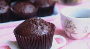 Muffins de banana com chocolate