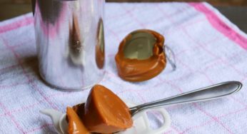 Doce de leite feito com lata de leite condensado