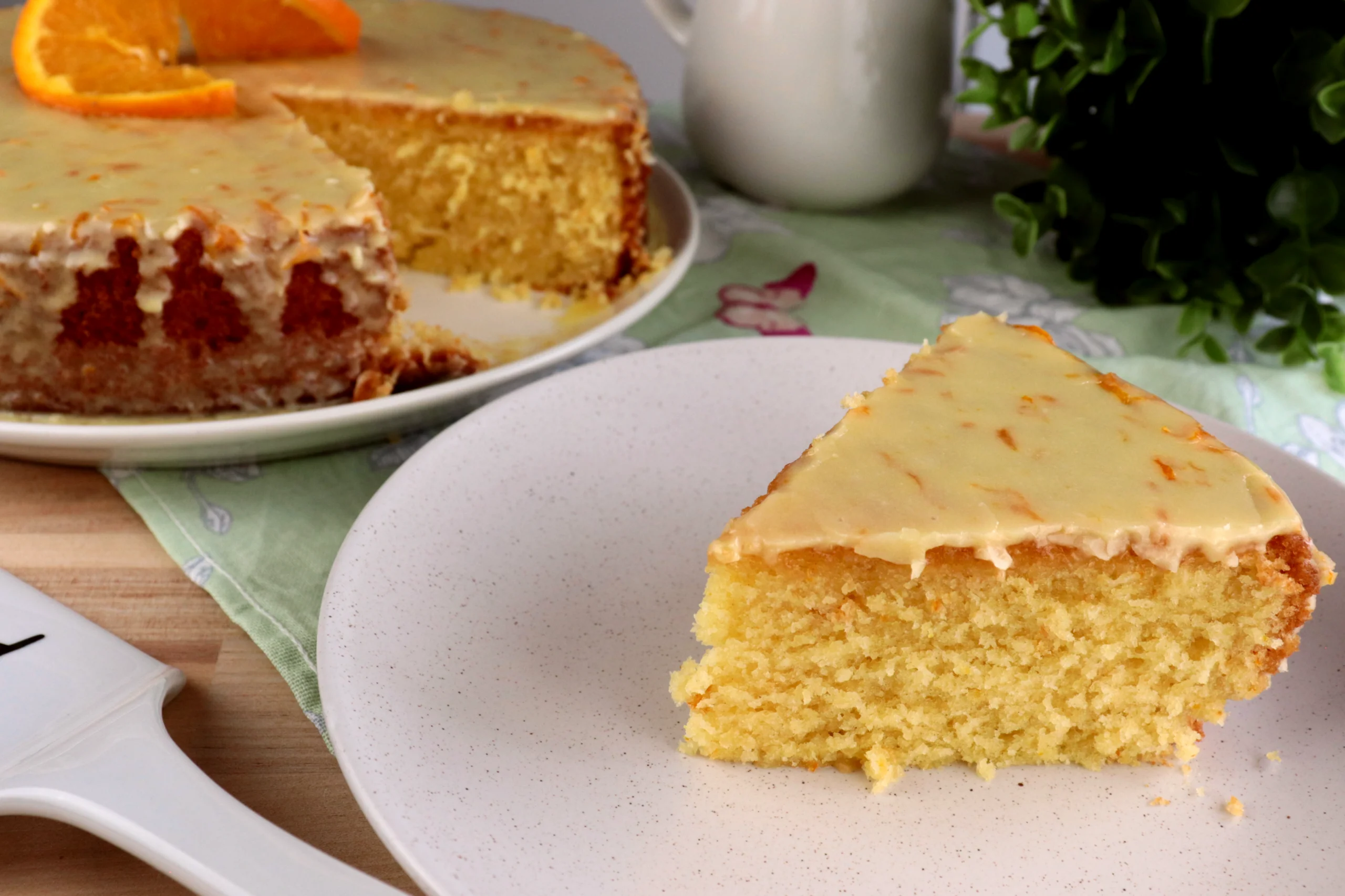 imagem bolo de laranja com glace de laranja